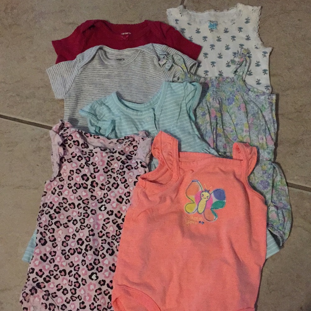 Lot of 7 0-3M short sleeve onesies Carter's & more